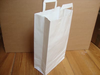 Papieren draagtas met platte handgrepen, wit kraft, 22x11x36 cm, 50 stuks