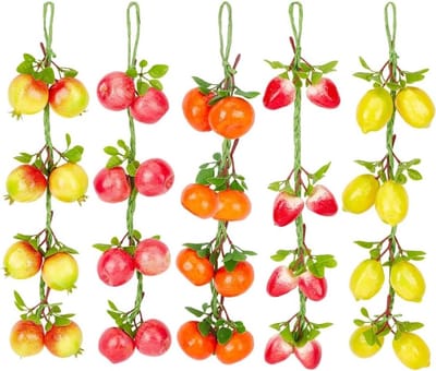 Decoratieve kunstfruit slinger met citroen, granaatappel en aardbei voor bruiloften, feesten en tuinversiering