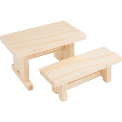 Houten bank en tafel