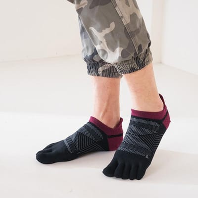 Chaussettes à doigts pour hommes et femmes Performance élevée Athlétique Course à pied Cinq doigts Chevilles Taille 7-115 EU 38-44 US 8-11.5 gray