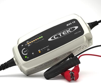 Acculader 12V voor Grotere Voertuigen – Ideaal voor Boot, Vrachtwagen, Camper en Caravan