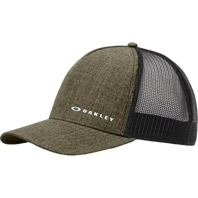 Trucker pet Oakley Chalten