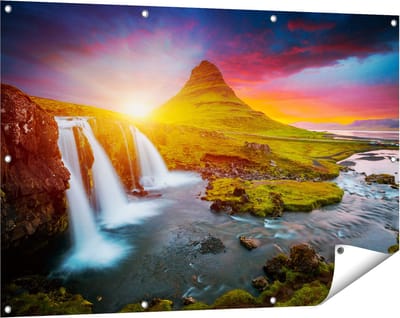 Gards Tuinposter Waterval bij een Vulkaan met Zonsondergang - 120x80 cm - Tuindoek - Tuindecoratie - Wanddecoratie buiten - Tuinschilderij