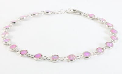 Hoogglans zilveren armband met roze opaal