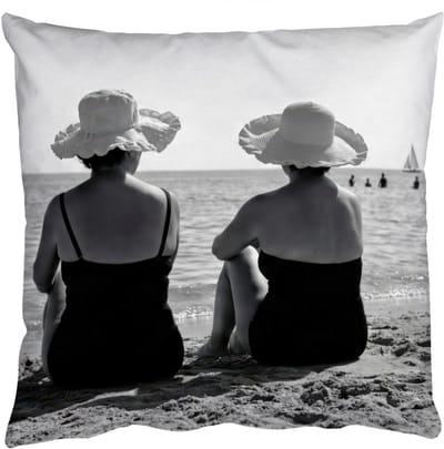 Sierkussens - Kussentjes Woonkamer - 50x50 cm - Vrouwen - Zonnehoed - Strand - Zwart - Wit