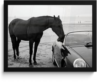 Poster in lijst - Fotolijst 40x30 cm - Posters - Paard - Auto - Zwart - Wit - Posterlijst zwart - Decoratie - Wanddecoratie woonkamer - Muurdecoratie slaapkamer