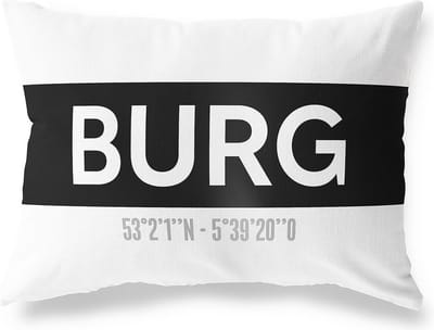 Tuinkussen BURG - NOORD-HOLLAND met coördinaten - Buitenkussen - Bootkussen - Weerbestendig - Jouw Plaats - Studio216 - Modern - Zwart-Wit - 50x30cm