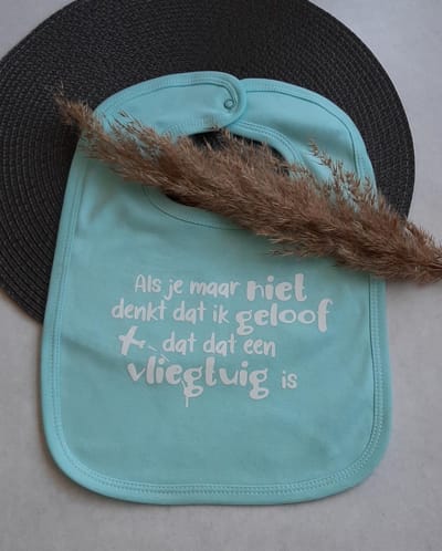 Mint11 - Slabbetje mint  - Tekst vliegtuig - Kraamcadeau - kraamkado - bibs - slab - slabber - babyshowergift - slab met tekst