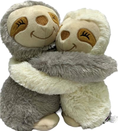 Warmteknuffel luiaard moeder en jong 23x19 cm Habibi warmie - opwarmknuffel warmie geschikt voor de oven en magnetron knuffelende luiaard moeder en jong - magnetronknuffel luiaard knuffelende moeder en jong - knuffel luiaard - luiaard moeder en jong