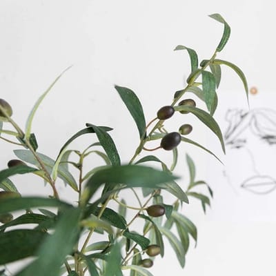 Kunstplant Olijfboom - Nep Plant - Woonkamer Decoratie - Duurzaam Materiaal - 76cm Hoog - Groen