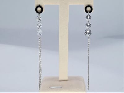 Oor stekkers chirurgisch staal open ring, 3 kristal met 3 ketting kwast.