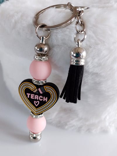 Sleutelhanger, tashanger voor juf | teach | roze | juffendag | kado juf