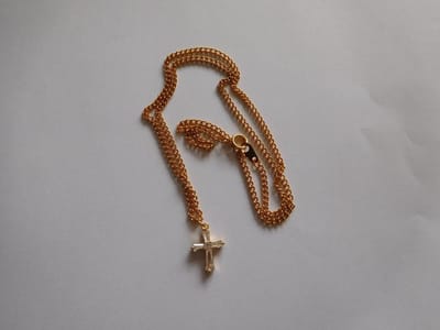 Ketting met kruisje zirkoon goudkleur