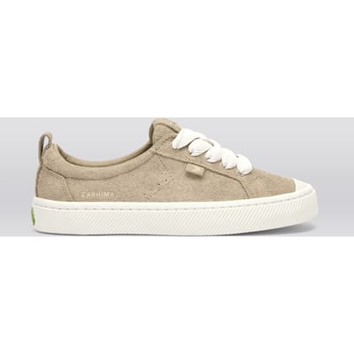 Cariuma Oca Hairy Suede Desert Taupe Maat: 40.5 | Sneakers Outlet | Unisex | Beige