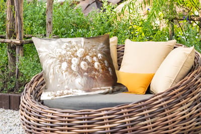 Buitenkussens - Bloemen - Vaas - Stilleven - Beige - 60x40 cm - Weerbestendig