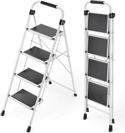 Verte Huishoudtrap 4 Treden - Trapladder – 4 Treden met Leuning – Draagbare Opvouwbare Ladder – Opvouwbare Trap met Antislipvoetjes en Brede Treden – Lichte Opstap – Inklapbaar – Stabiel – Huishoudelijke Trap voor in de Keuken