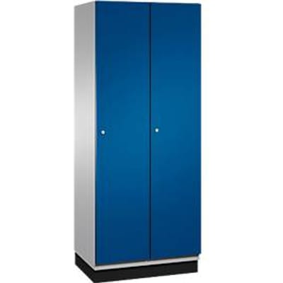 C+P Kast Cambio, 2 vakken, met sokkel, B 800 x D 525 x H 1980 mm, blank aluminium/ gentiaanblauw
