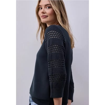 Shirt met geperforeerde mouwen