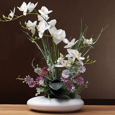 Dailygoods- Kunstorchidee 43 cm - Decoratieve Nepplant - Witte Bloempot - Zen Stijl - Hoge Kwaliteit - Voor Thuis/Horeca