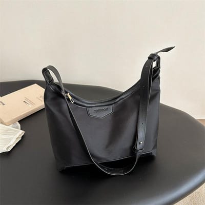 Sac Simple de Niche Sac de Commuter Simple et Tendance Sac Bandoulière Monépaule Printemps Nouvelle Mode Sac Sous-Bras