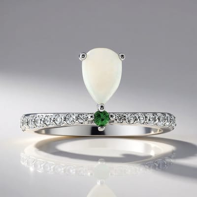 Cavill - Zilveren Ring met Witte Opaal 0,36 ct & Tsavoriet 0,03 ct - 925 Sterling Zilver - Platina Verguld - Druppelvorm - Elegante Zilveren Sieraden