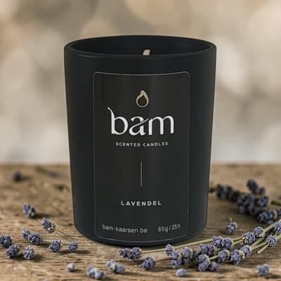 BAM Lavendel Geurkaars – Black Collection Medium – 2 Katoenen Wieken – 60 Branduren – 190 g – Zonnebloemwas – Vegan