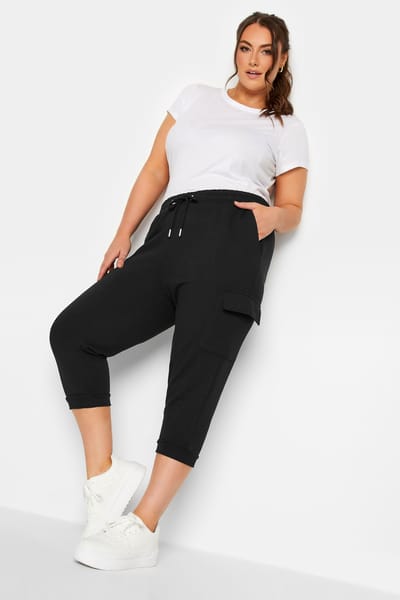 Yours Cropped Joggingbroek Met Cargozakken In Zwart Size 46
