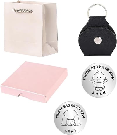 Beslissingsmunt voor Nieuwe Ouders – Roestvrij Staal – Cadeau voor Aanstaande Ouders – Inclusief Leren Beschermhoes, Roze Cadeaubox en Witte Tas – Perfect voor Babyshower of Kraamfeest