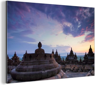 Aluminium schilderij 180x120 cm - Wanddecoratie metaal - Paarse ochtendlucht boven de Borobudur - Metalen muurdecoratie woonkamer - Decoratie industrieel - Foto op dibond - Industriële accessoires slaapkamer