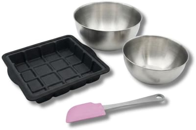 Set bestaande uit 1 cakevorm van glasvezel Zenker, 2 mengkommen van roestvrij staal Fackelmann