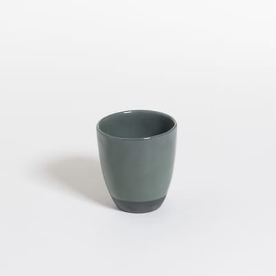 The Table | Atelier Mok 130 ml - Thyme - Donkergroen - handgemaakt - koffiemok - koffiebeker - kopje