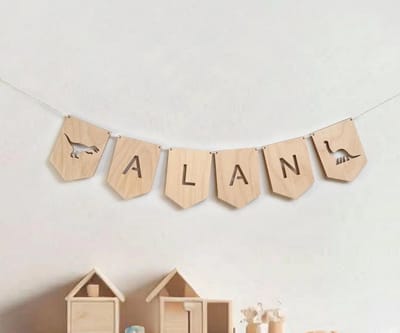 Gepersonaliseerde houten dinosaurusslinger, aangepaste naam kinderkamerdecoratie, kinderkamerdecor, naambanner, dinosauruskunst aan de muur, dinosaurier Girlande
