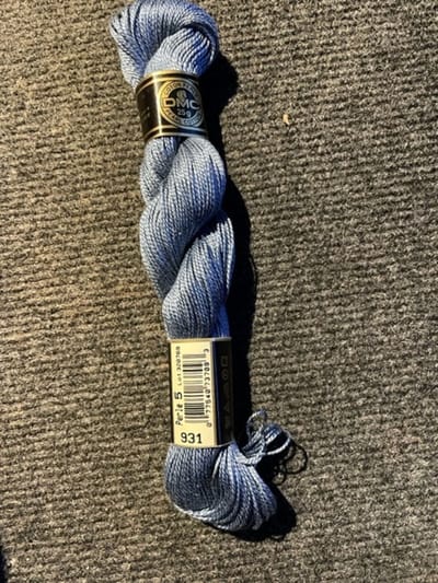 DMC Perlé / Koordzijde 25 gram Dikte 5   Kleur 931