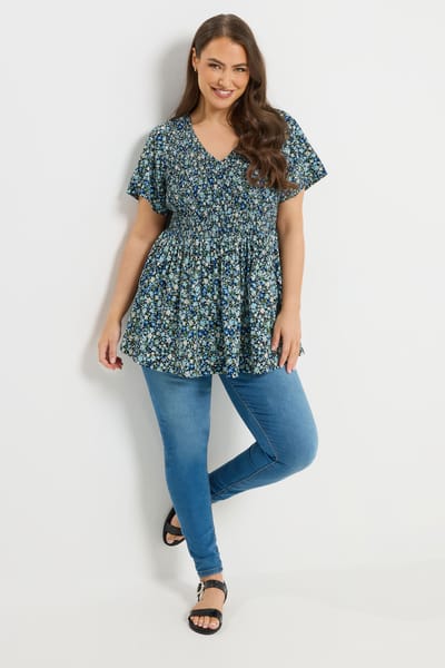 Yours Zwarte Top Van Gerimpelde Stof Met Kleine Bloemenprint Size 42