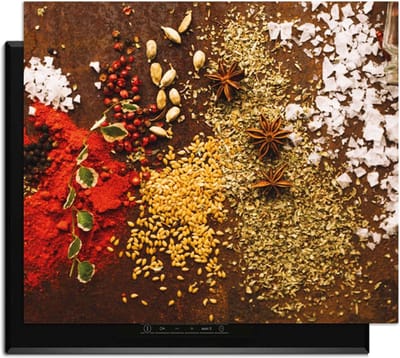 KitchenArt - Spice Symphony – Inductie Beschermer - 65x52 cm - Kookplaat Beschermer - Luxe Afdekplaat Inductieplaat - Anti-slip & Oprolbaar - Beschermmat Inductiekookplaat