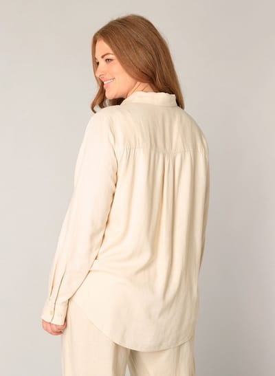 BASE LEVEL CURVY Yaella Shirts - Light Beige - maat 2(50)