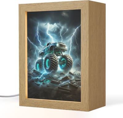 Nachtlampje 15x20 cm - Kinder lampje - Monstertruck - Bliksem - Blauw - Jongens - Auto - Tafellamp kinderkamer - Slaapkamer lamp - Bedlamp kinderen - Kinderlampje stopcontact - Wandlamp babykamer - Nachtlampjes
