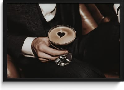 Fotolijst inclusief poster - Posterlijst 60x40 cm - Posters - Hartje - Cocktail - Espresso Martini - Hand - Foto in lijst - Keuken decoratie muur - Wanddecoratie accessoires - Muurdecoratie - Schilderijen