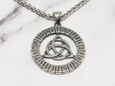 Mei's - Viking Runic Trinity - ketting heren - runen - RVS zilver - 50 cm