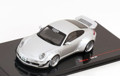 Porsche 911 RWB 1997 Grijs - Ixo Model - Model 1/43
