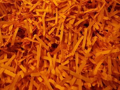 Papiersnippers | kleur Feloranje - No. 1761 | Gekleurd vulmateriaal voor o.a. cadeauverpakkingen, cadeaumanden en brievenbusdoosjes | 1200 gram | decoratief opvulmateriaal