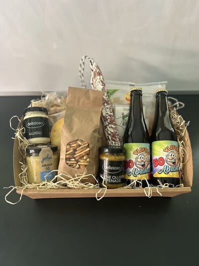 Abraham pakket -geschenkpakket- relatie geschenk - kado pakket - cadeau pakket - verjaardag - bakken - koken - eten en drinken - kerstpakketten