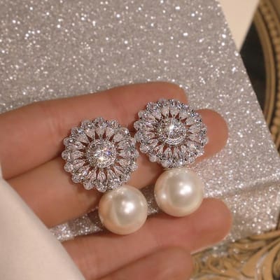 Caoshi Boucles d'oreilles clous magnifiques pour femmes Zirconia éblouissant Accessoires perle d'imitation Bijoux esthétiques féminins exquis blanc