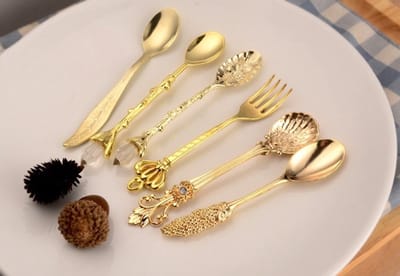 6 stuks Gouden vintage koffielepel met gravure - Decoratief ontwerp van legering - Dessertlepel - Roerlepel - 10-11,5 cm - Perfect voor thuiskeukens en Halloween-theefeestjes - Goud