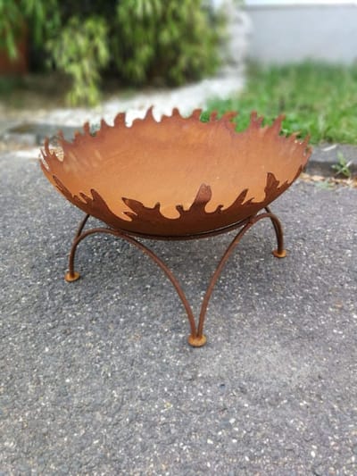 Tuin Vuursschaal - Buitenhaard Metaal - Gezellige Avonden - Met Staander - 50 cm Diameter - Roestkleur