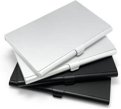 Set van 4 metalen visitekaartjeshouders voor mannen en vrouwen, ideaal voor kaartopslag en organisatie (2 x zwart + 2 x zilver)
