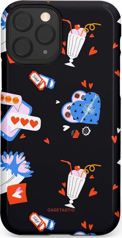 Casetastic Hoesje Geschikt voor Apple iPhone 11 Pro - Stijlvolle Beschermende Duo-layer Case - Liefdes Kaarten