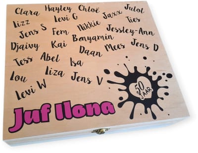 Theedoos met roze naam hout klas of groep cadeau persoonlijk afscheid school laatste jaar met namen kinderen gepersonaliseerd theedoos 12vaks groot