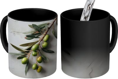 Magische Mok - Foto op Warmte Mokken - Koffiemok - Olijventak - Beton print - Mediterraan - Magic Mok - Beker - 350 ML - Theemok