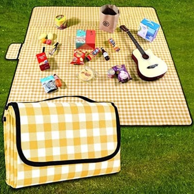 PolkaHome Picknickdeken, Waterdicht, Lichtgewicht, Met Handgreep, Geelgeruit, 200 x 200 cm - Ideaal voor Strand, Park en Camping